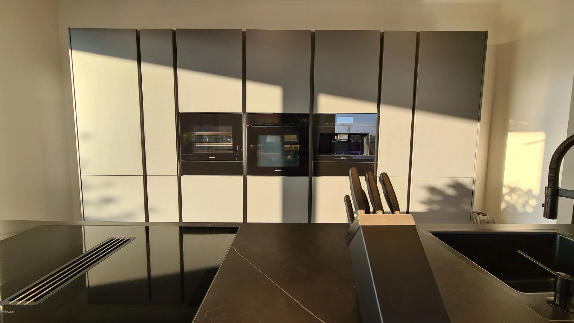 Luxury Sky Penthouse, Serien-,Film-,TV-Location, Weinberge, Riesiges Lager für Filmproduktionen,LKW Anfahrt, Malerische Kulisse - Bild 10