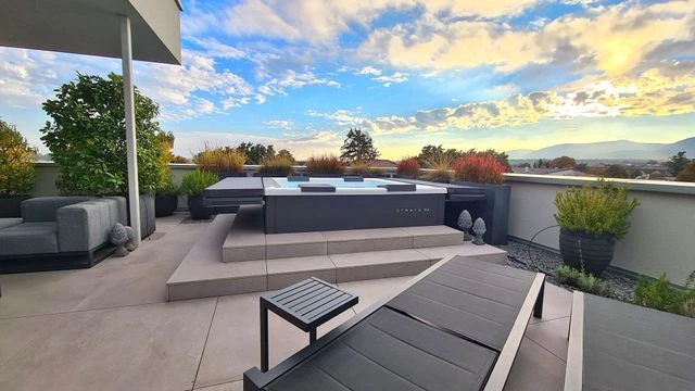Luxury Sky Penthouse, Serien-,Film-,TV-Location, Weinberge, Riesiges Lager für Filmproduktionen,LKW Anfahrt, Malerische Kulisse