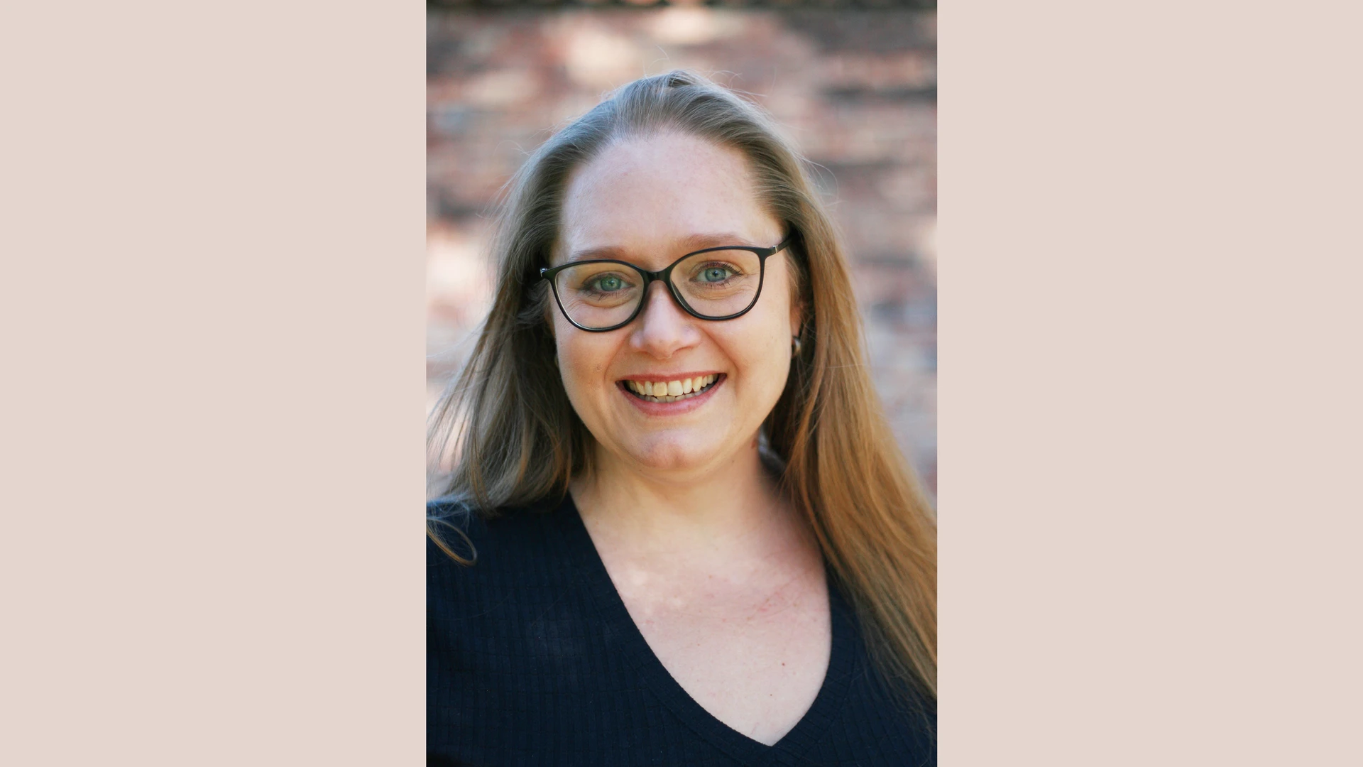 Synchronsprecherin & Autorin - Bild 2